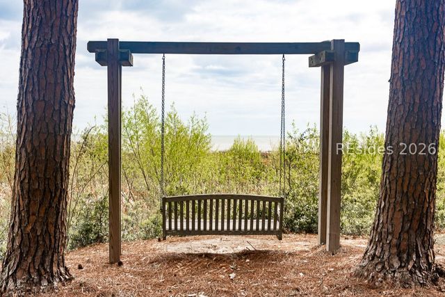 3 Oak Creek Dr, Hilton Head Island, SC 29928