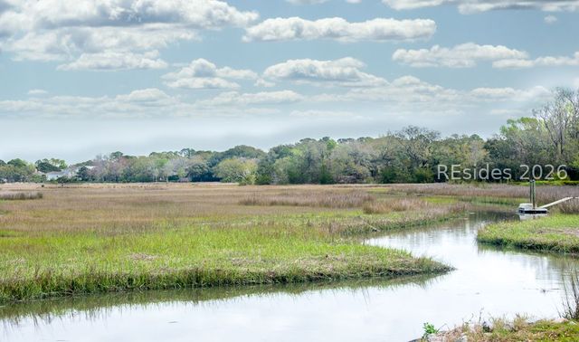 3 Oak Creek Dr, Hilton Head Island, SC 29928