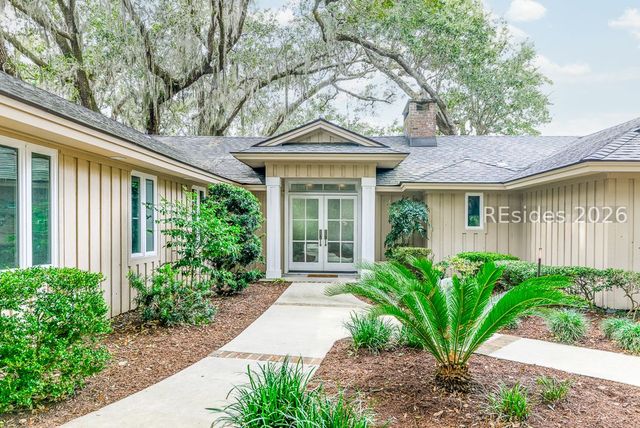 3 Oak Creek Dr, Hilton Head Island, SC 29928