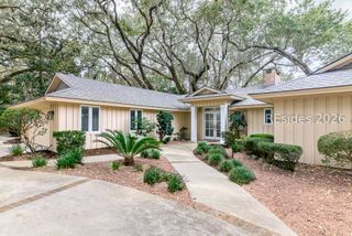 3 Oak Creek Dr, Hilton Head Island, SC 29928