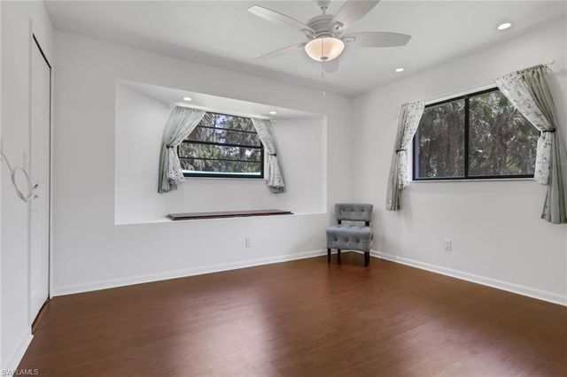 760 1st ST NW, Naples, FL 34120