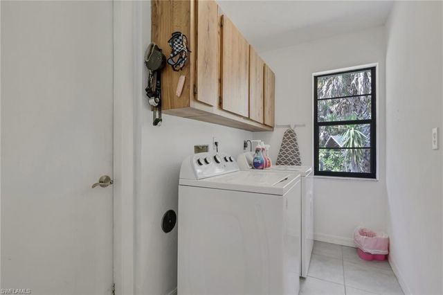 760 1st ST NW, Naples, FL 34120