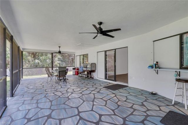 760 1st ST NW, Naples, FL 34120