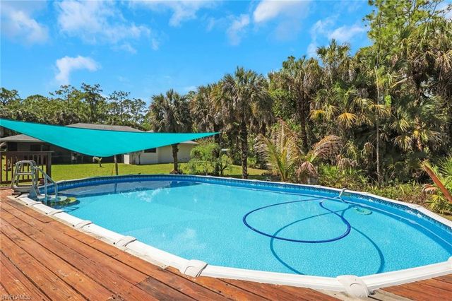 760 1st ST NW, Naples, FL 34120