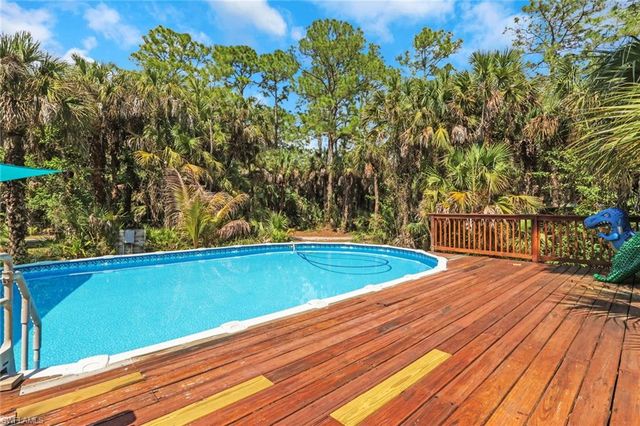 760 1st ST NW, Naples, FL 34120