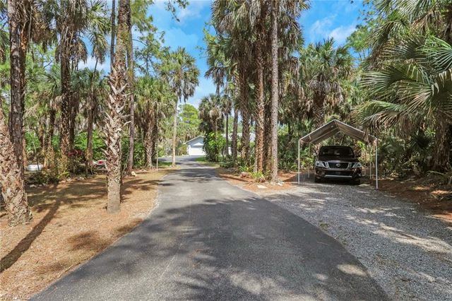 760 1st ST NW, Naples, FL 34120