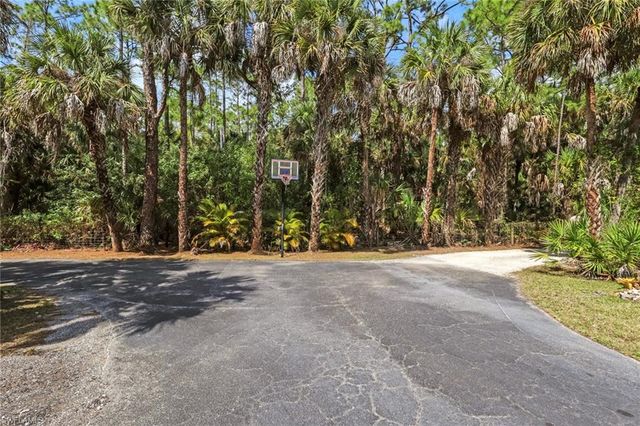 760 1st ST NW, Naples, FL 34120