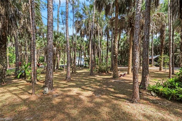 760 1st ST NW, Naples, FL 34120