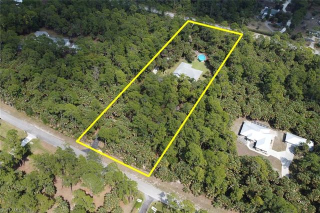 760 1st ST NW, Naples, FL 34120