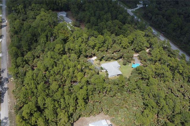 760 1st ST NW, Naples, FL 34120