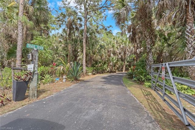 760 1st ST NW, Naples, FL 34120