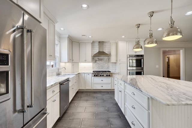 6867 RIVER BIRCH RD, Memphis, TN 38119