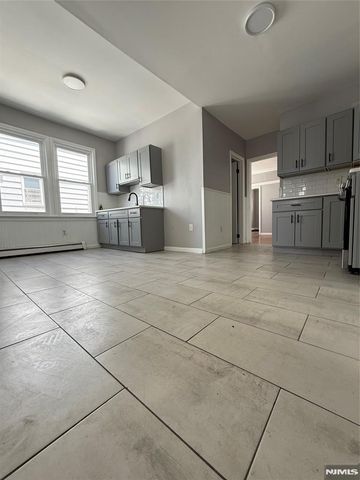 172-174 10th Street 2, Newark, NJ 07107
