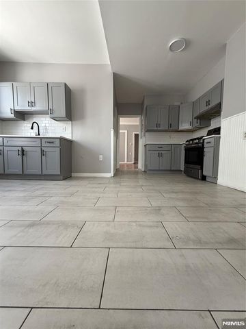 172-174 10th Street 2, Newark, NJ 07107