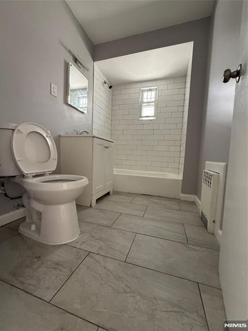 172-174 10th Street 2, Newark, NJ 07107