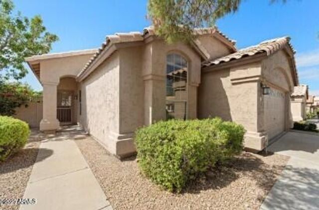 2235 E DONALD Drive E, Phoenix, AZ 85024