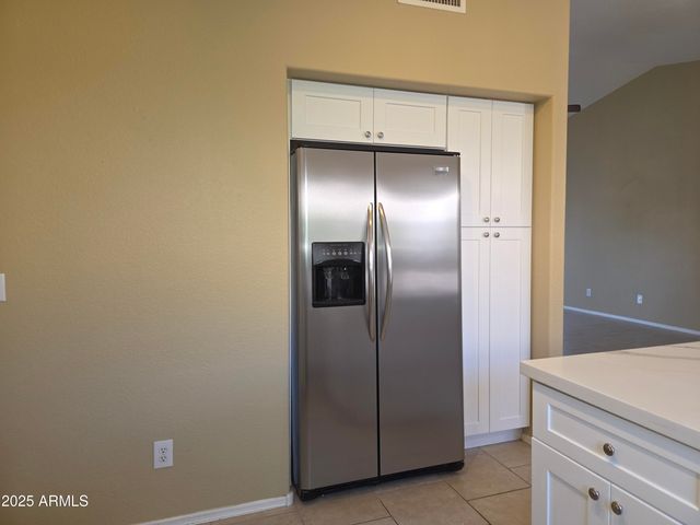 2235 E DONALD Drive E, Phoenix, AZ 85024