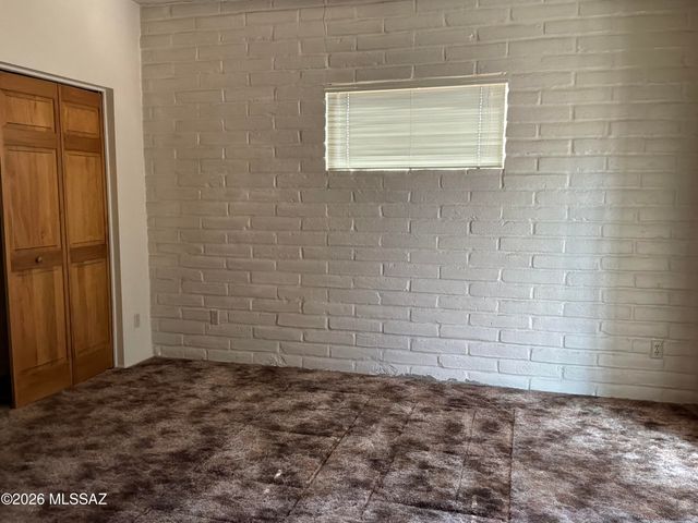 118 W Andrew Potter Street, Corona De Tucson, AZ 85641