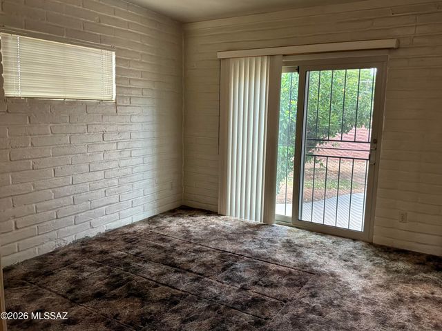 118 W Andrew Potter Street, Corona De Tucson, AZ 85641