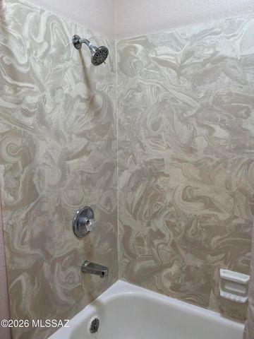 118 W Andrew Potter Street, Corona De Tucson, AZ 85641