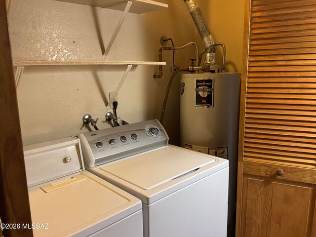 118 W Andrew Potter Street, Corona De Tucson, AZ 85641