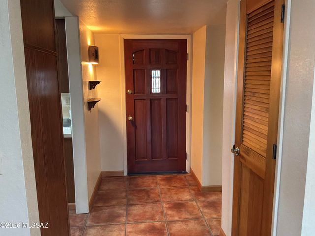 118 W Andrew Potter Street, Corona De Tucson, AZ 85641