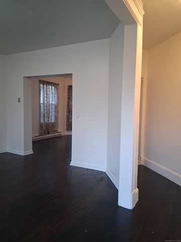 367 Watertown Avenue 1, Waterbury, CT 06708