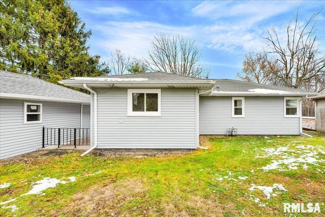 2003 S MAHARK Lane, Peoria, IL 61607