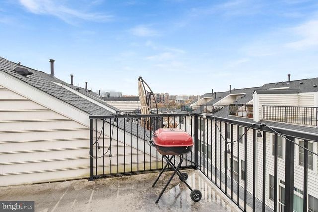 3347 KEMPER RD, Arlington, VA 22206