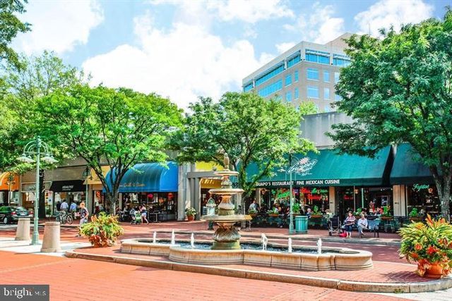 3347 KEMPER RD, Arlington, VA 22206