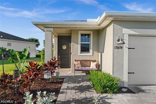 17874 Saddle RD, Punta Gorda, FL 33982