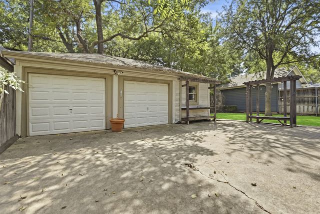 2005 Park Place Avenue, Fort Worth, TX 76110