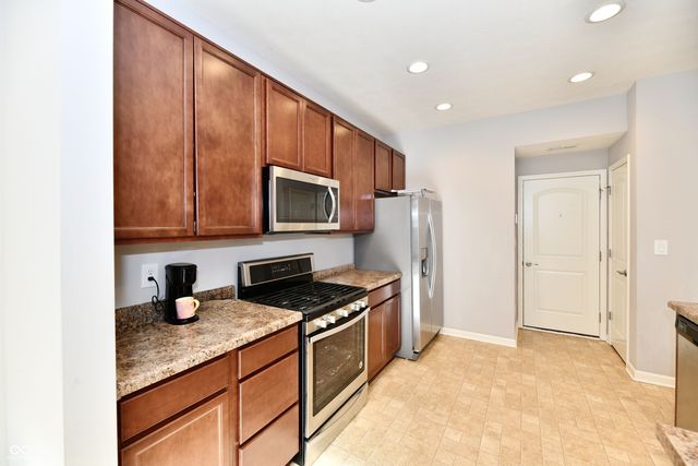 9653 Calamus Drive, Noblesville, IN 46060