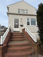 561 E Olive Street Upstairs, Long Beach, NY 11561