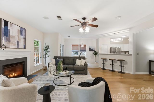 11911 Royal Castle Court, Charlotte, NC 28277