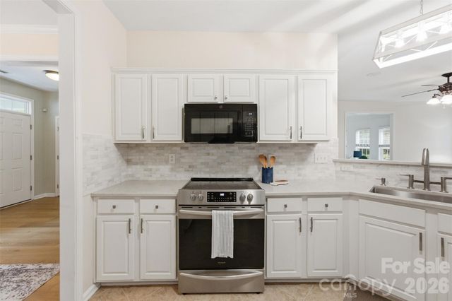 11911 Royal Castle Court, Charlotte, NC 28277