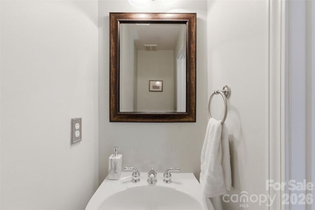 11911 Royal Castle Court, Charlotte, NC 28277