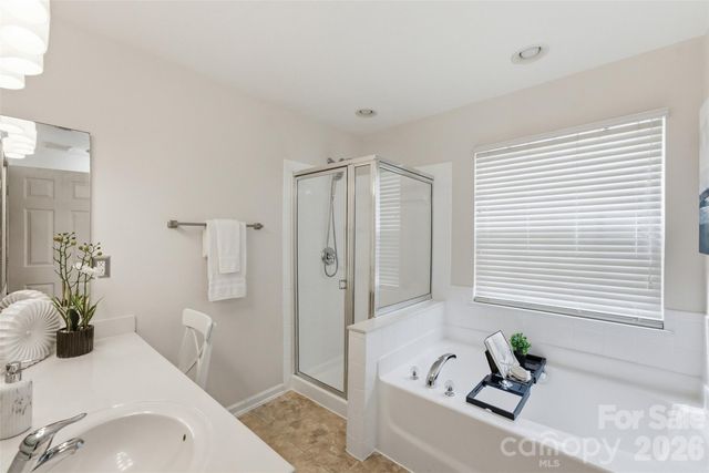 11911 Royal Castle Court, Charlotte, NC 28277