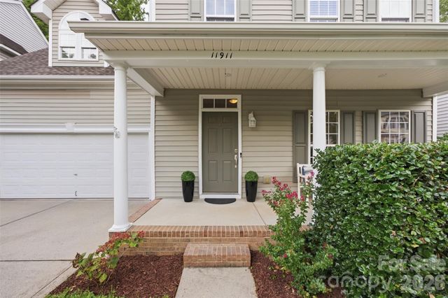 11911 Royal Castle Court, Charlotte, NC 28277