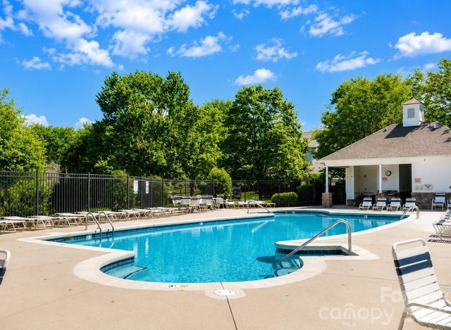 11911 Royal Castle Court, Charlotte, NC 28277