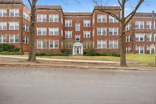 6312 Southwood Avenue 3E, Clayton, MO 63105