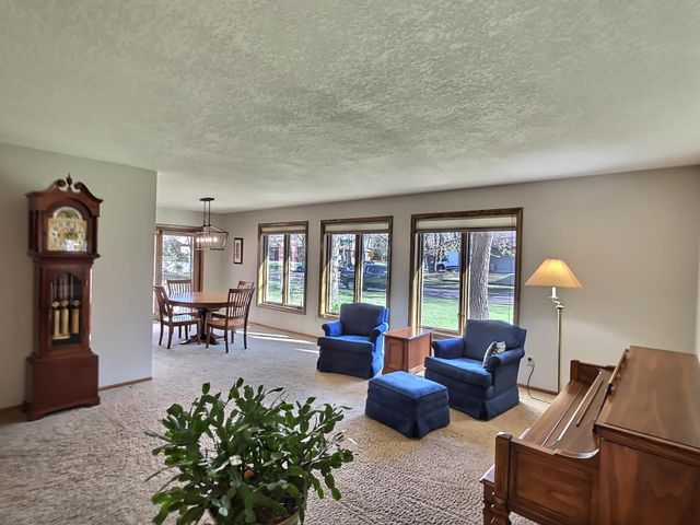 1500 99th Avenue NW, Coon Rapids, MN 55433