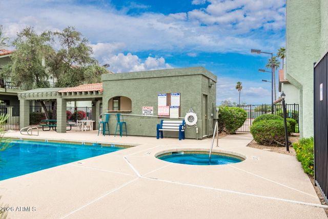 2315 W UNION HILLS Drive 120, Phoenix, AZ 85027