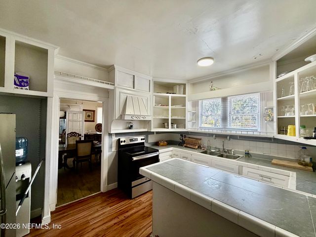 2534 GRAND Street, Jacksonville, FL 32208