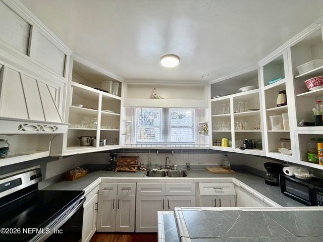 2534 GRAND Street, Jacksonville, FL 32208