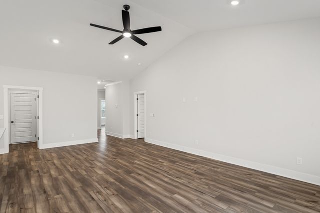 302 Glade Road, Lebanon, TN 37087