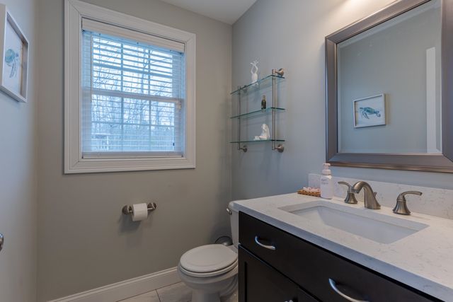 18 Piscataqua Road, Dover, NH 03820