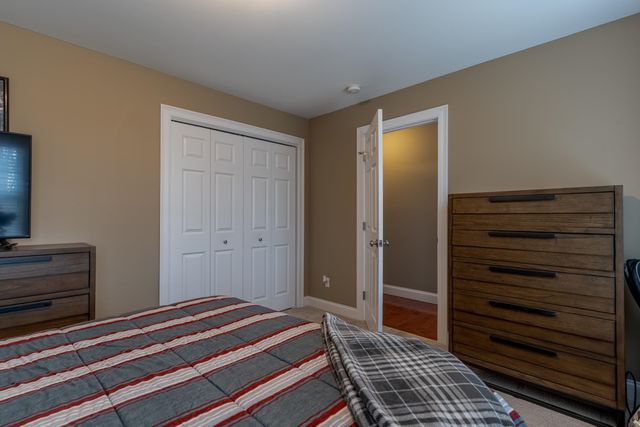 18 Piscataqua Road, Dover, NH 03820