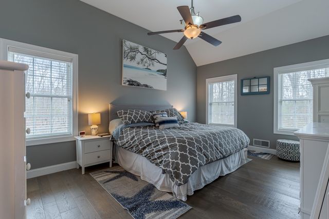 18 Piscataqua Road, Dover, NH 03820