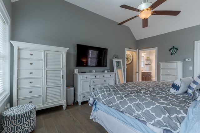 18 Piscataqua Road, Dover, NH 03820